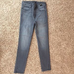 Abercrombie & Fitch High Rise Grey Denim w Hem
